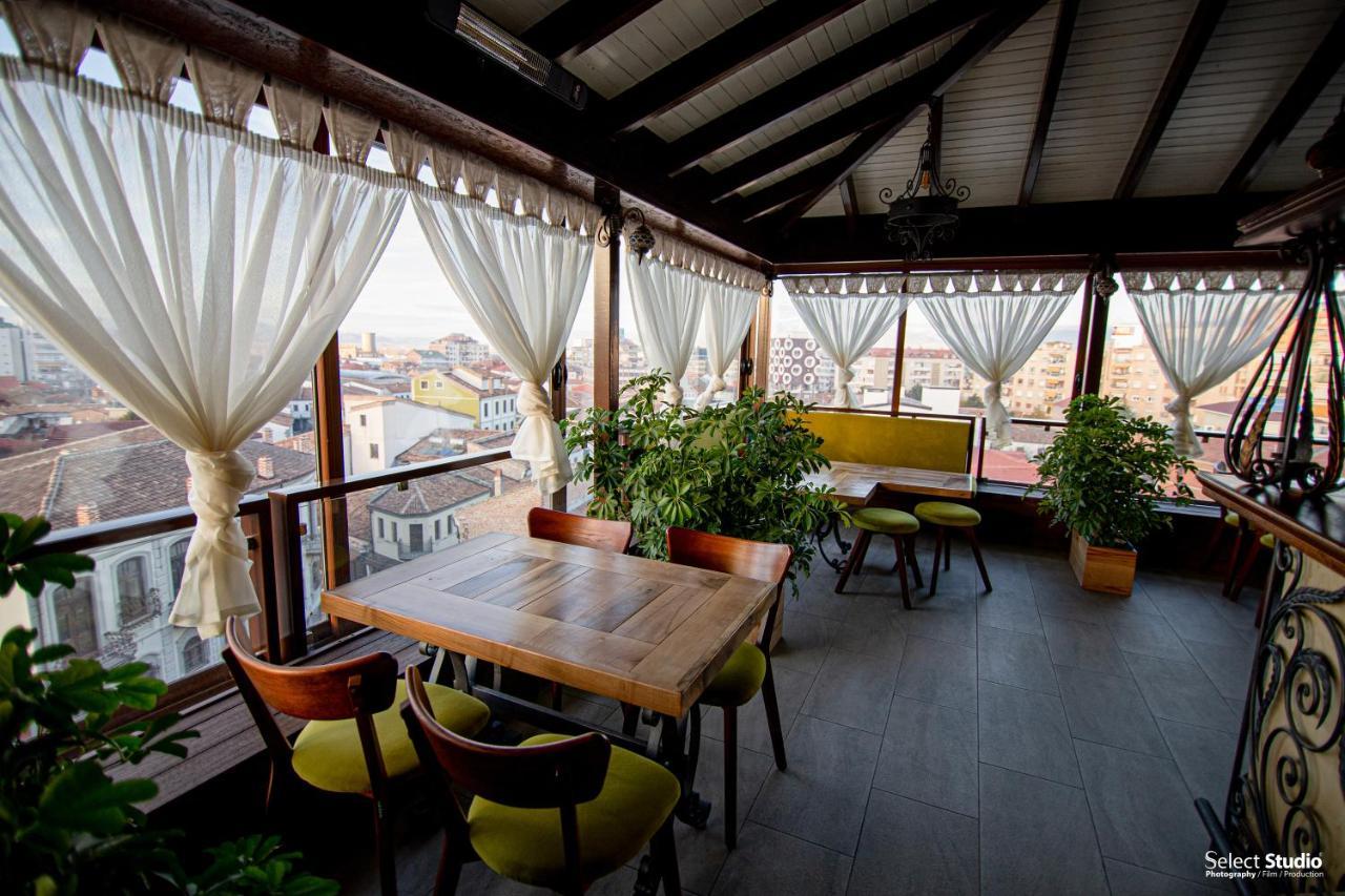 קורצ'ה Sahati Hotel & Restaurant מראה חיצוני תמונה