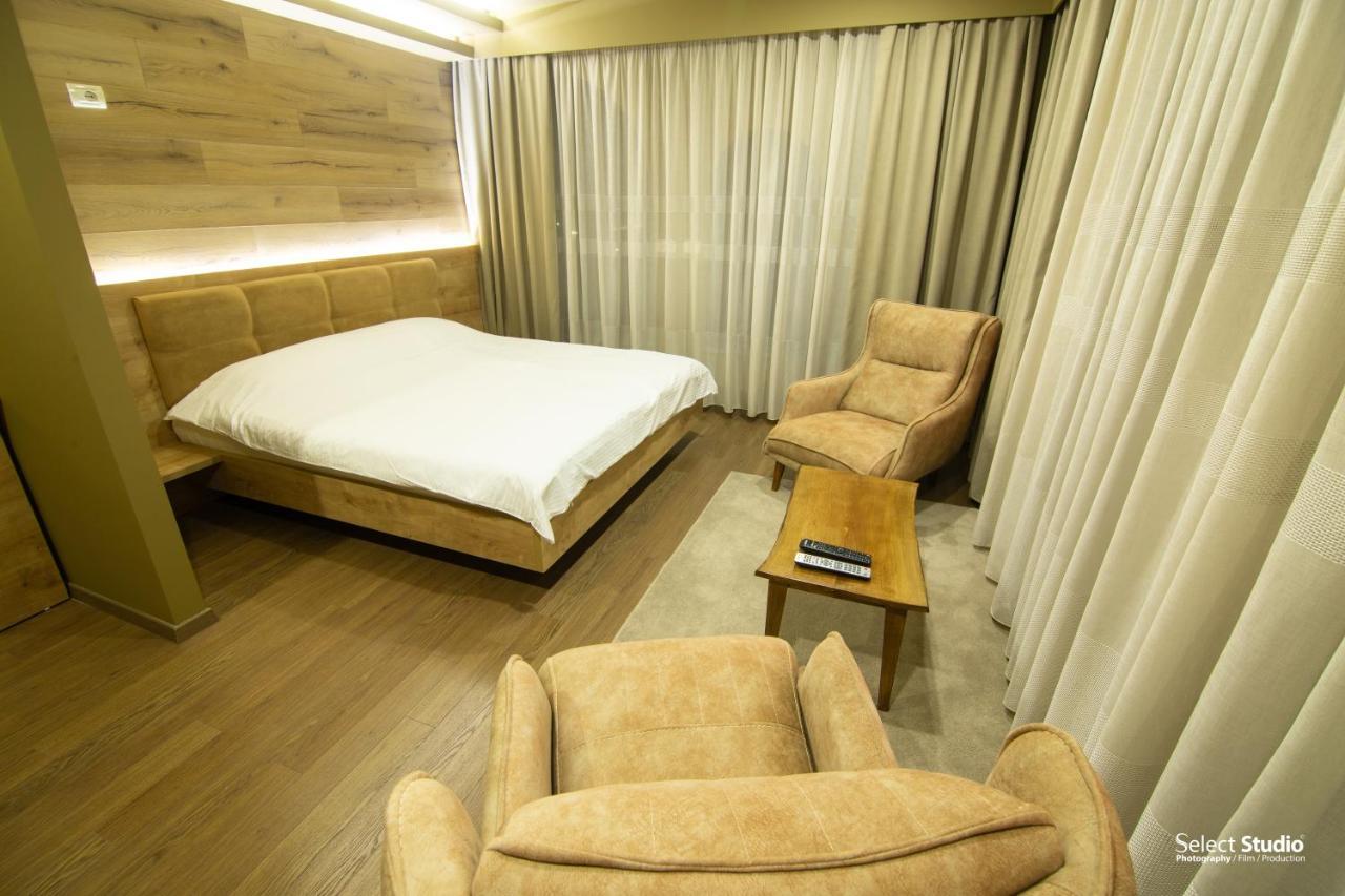 קורצ'ה Sahati Hotel & Restaurant מראה חיצוני תמונה